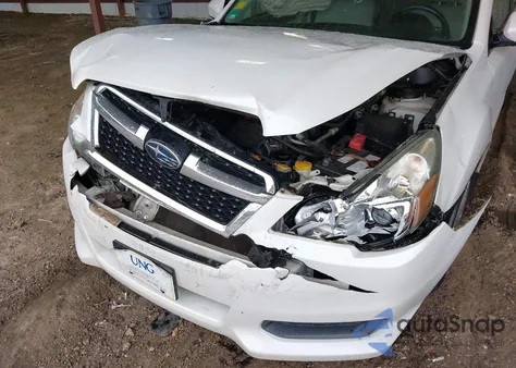 2014 Subaru Legacy 2.5I Premium из США, поврежденный, VIN 4S3BMCC67E3012649